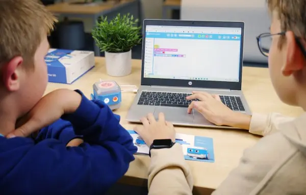 HP Otto Roboter Starter Kreativ-Kit (3D-Plastikteile nicht enthalten - zum Selbstdrucken) – Ansicht 5